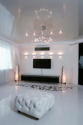 White glossy stretch ceilings: pros and cons