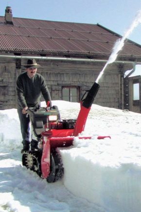 Pregled samohodnih benzinskih čistača snega za letnje vikendice