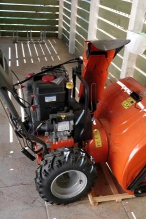 Husqvarna snow blowers: description and best models