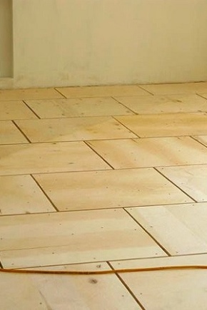 Varieties and use of plywood for flooring